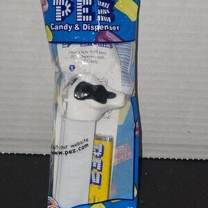 PEZ Chick-fil-A “EAT MOR CHIKIN" Promo Cow Dispenser Cello GIFT QUALITY New